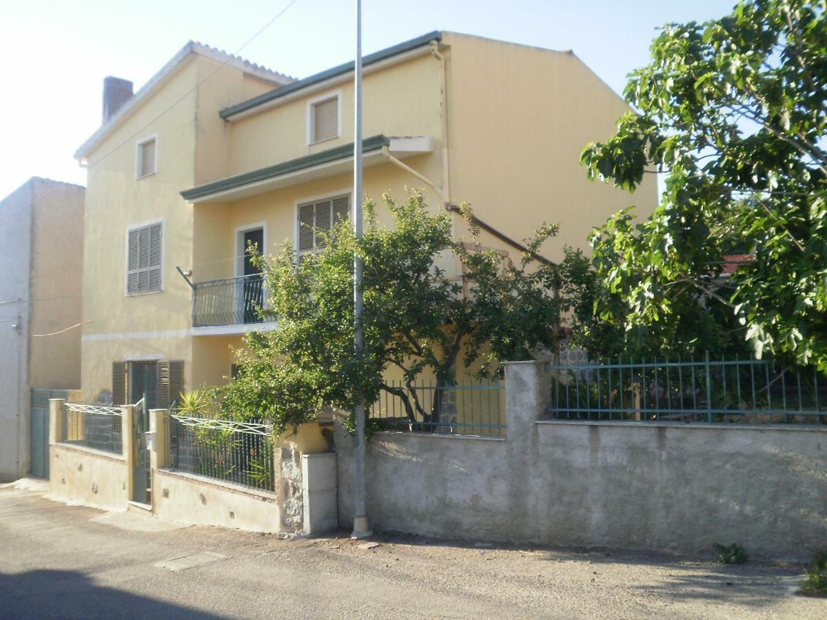 Bed and Breakfast La Collina Dei Ciliegi Sarule Exterior foto